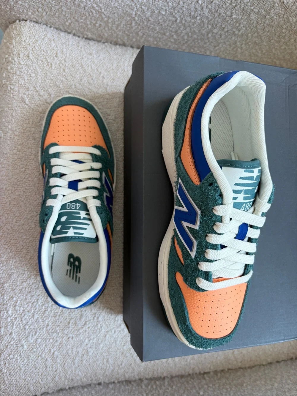 New Balance Kids SZ 5.5: 480 Green/Orange/Blue/White Low Top Lace-Up Sneakers